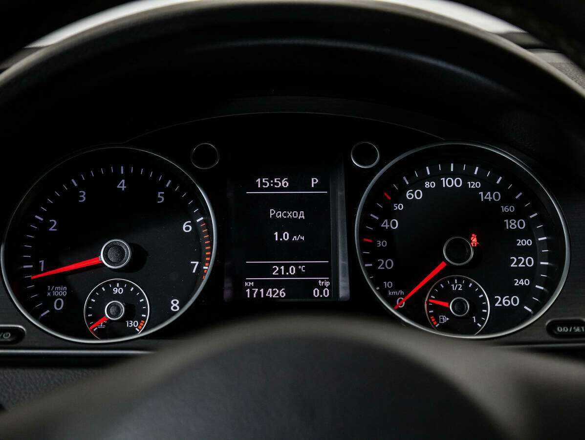 Купить Volkswagen Passat, 2012, 171 420 км.. Фото: #11