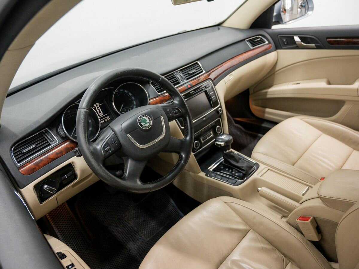Купить Skoda Superb, 2012, 288 337 км.. Фото: #13