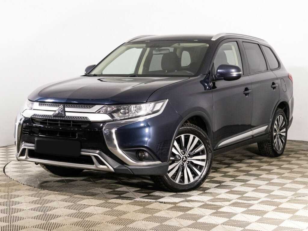 Купить Mitsubishi Outlander, 2018, 117 888 км.. Посмотреть фото