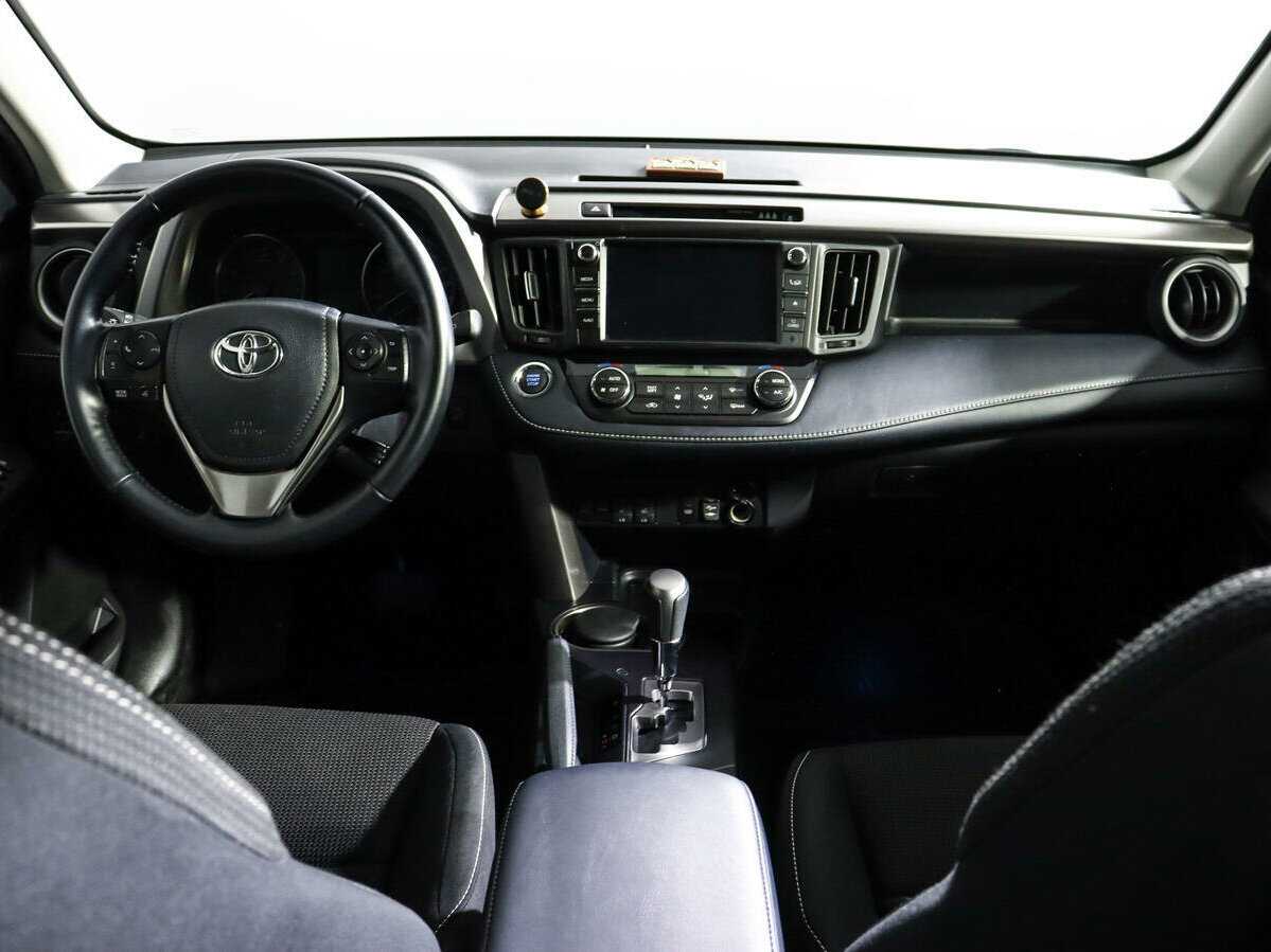 Купить Toyota RAV4, 2018, 63 906 км.. Фото: #9