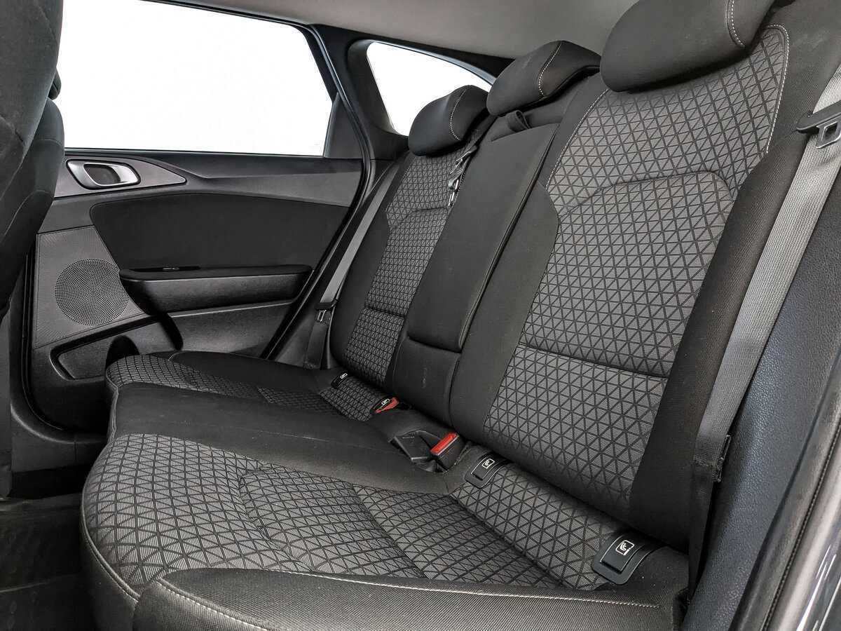 Купить Kia Ceed, 2020, 86 926 км.. Фото: #17