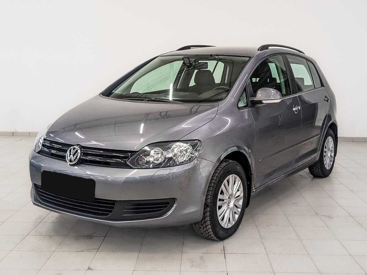 Купить Volkswagen Golf Plus, 2012, 36 733 км.. Посмотреть фото