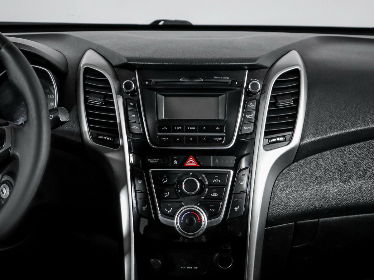 Купить Hyundai i30, 2012, 308 036 км.. Фото: #9