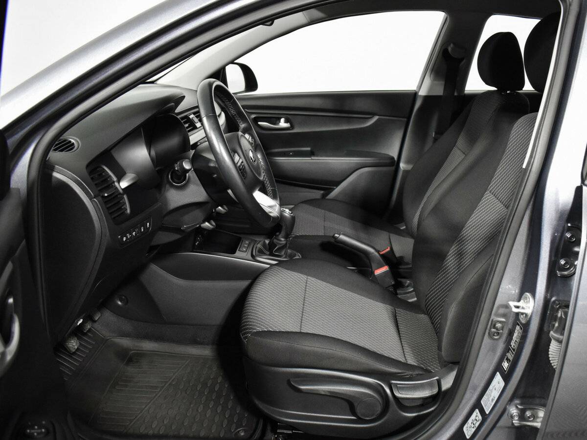 Купить Kia Rio, 2020, 122 531 км.. Фото: #9