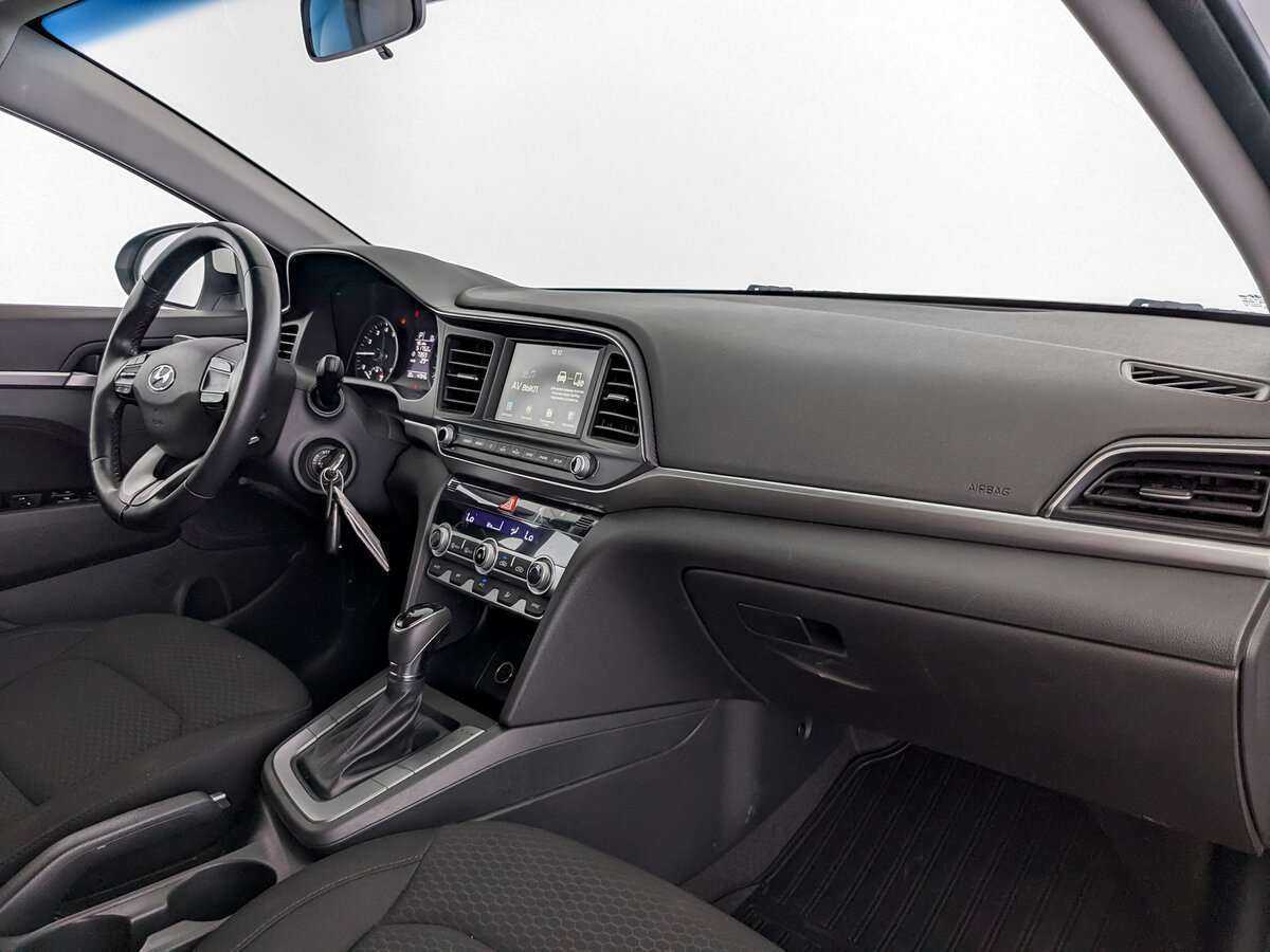 Купить Hyundai Elantra, 2020, 71 482 км.. Фото: #8