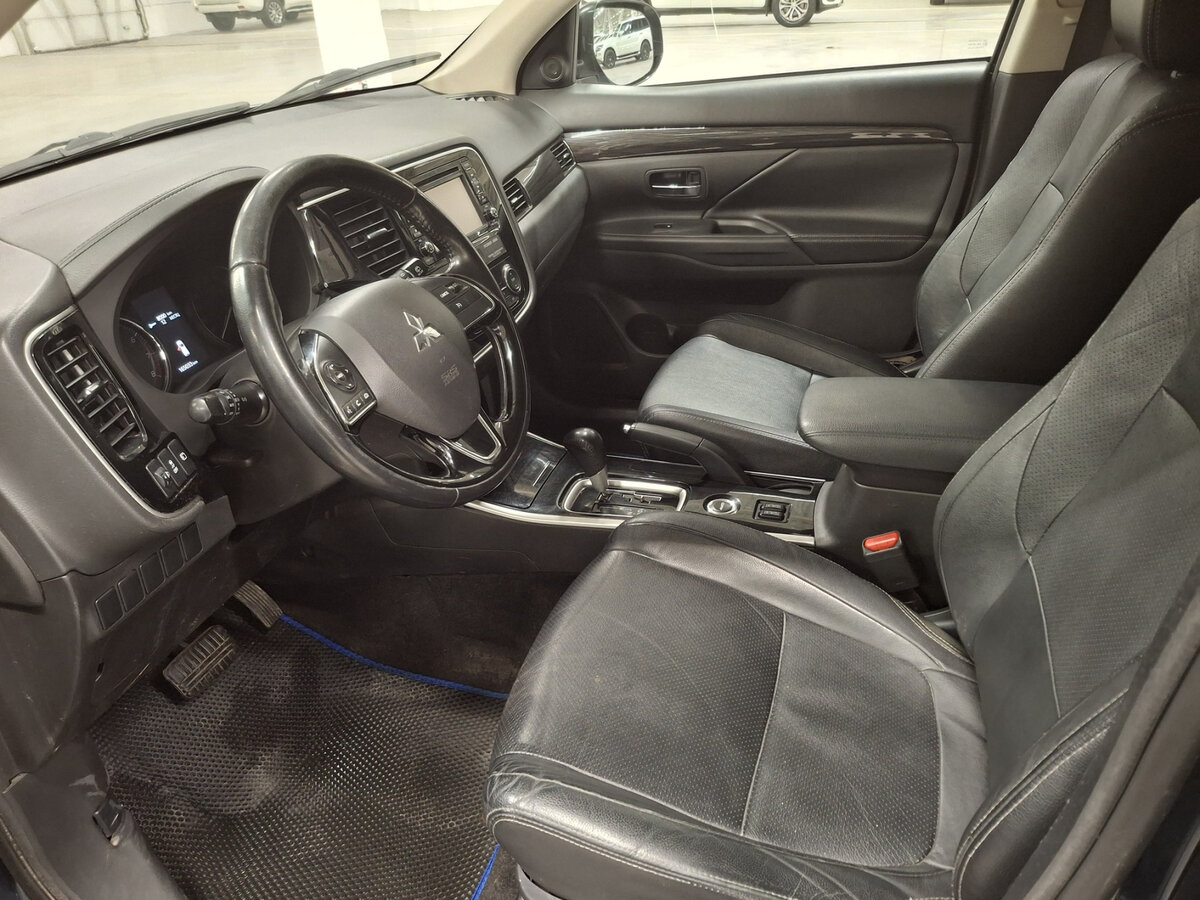 Купить Mitsubishi Outlander, 2017, 165 032 км.. Фото: #14