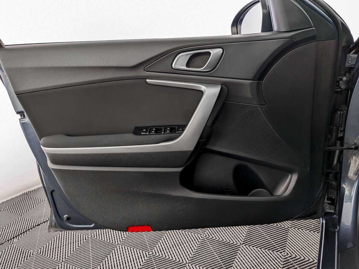 Купить Kia Ceed, 2019, 97 761 км.. Фото: #16