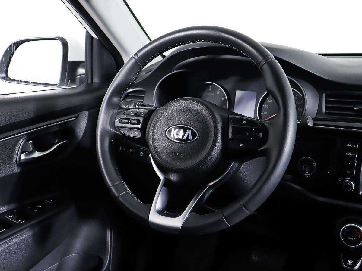 Купить Kia Rio, 2017, 48 173 км.. Фото: #14