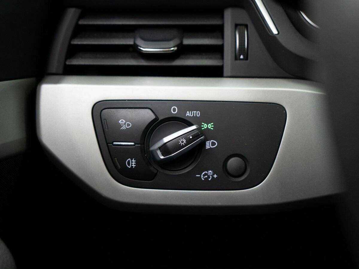 Купить Audi A4, 2019, 165 460 км.. Фото: #15