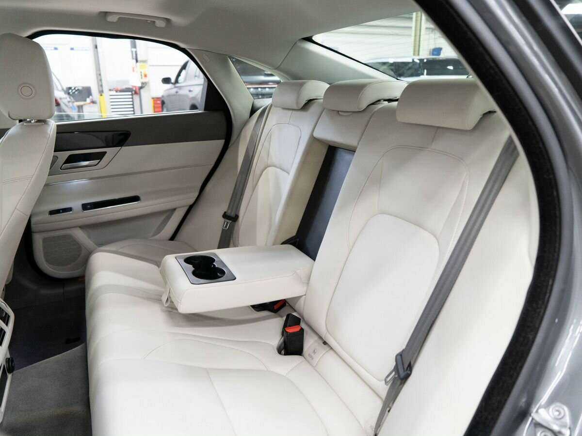 Купить Jaguar XF, 2017, 34 420 км.. Фото: #6