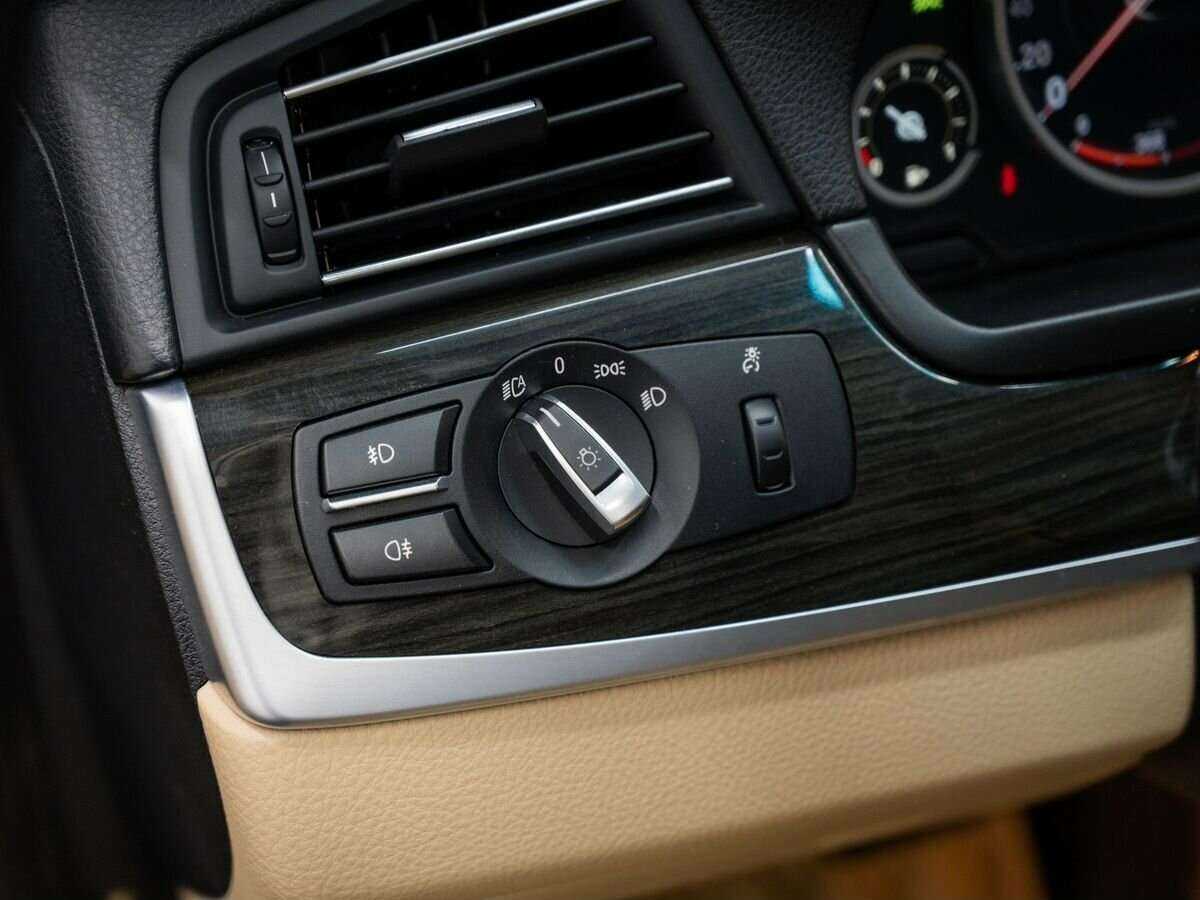 Купить БМВ 5 серии, 2013, 143 241 км.. Фото: #15