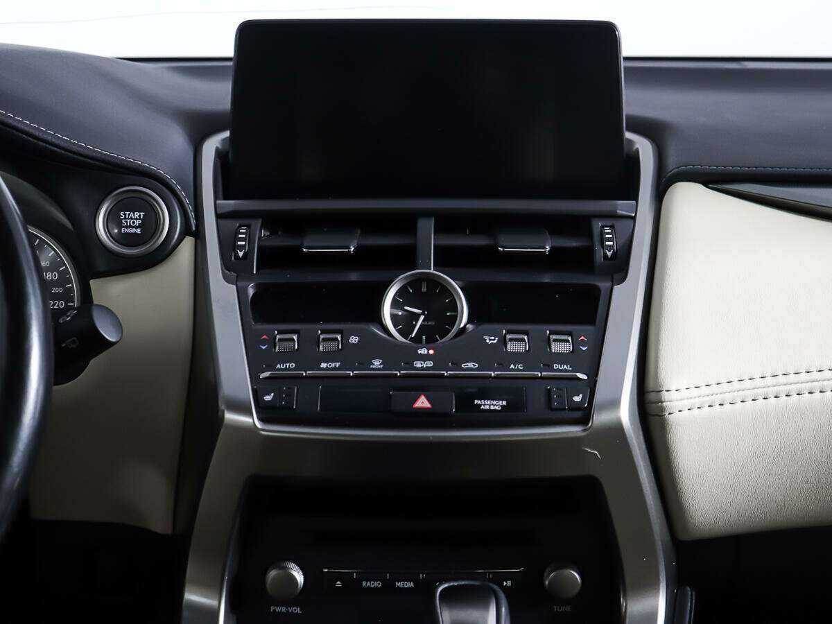 Купить Lexus NX, 2017, 76 000 км.. Фото: #11