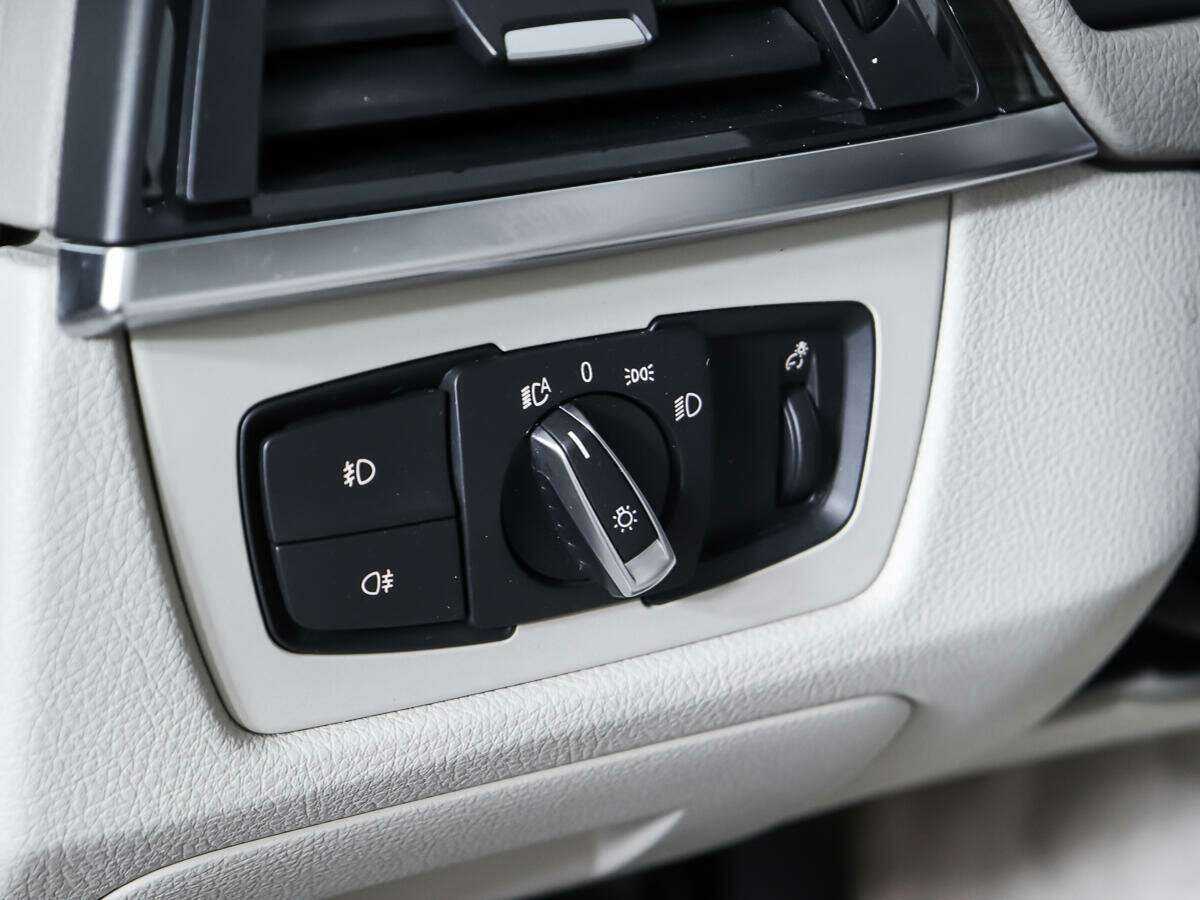 Купить БМВ 3 серии, 2012, 105 153 км.. Фото: #14