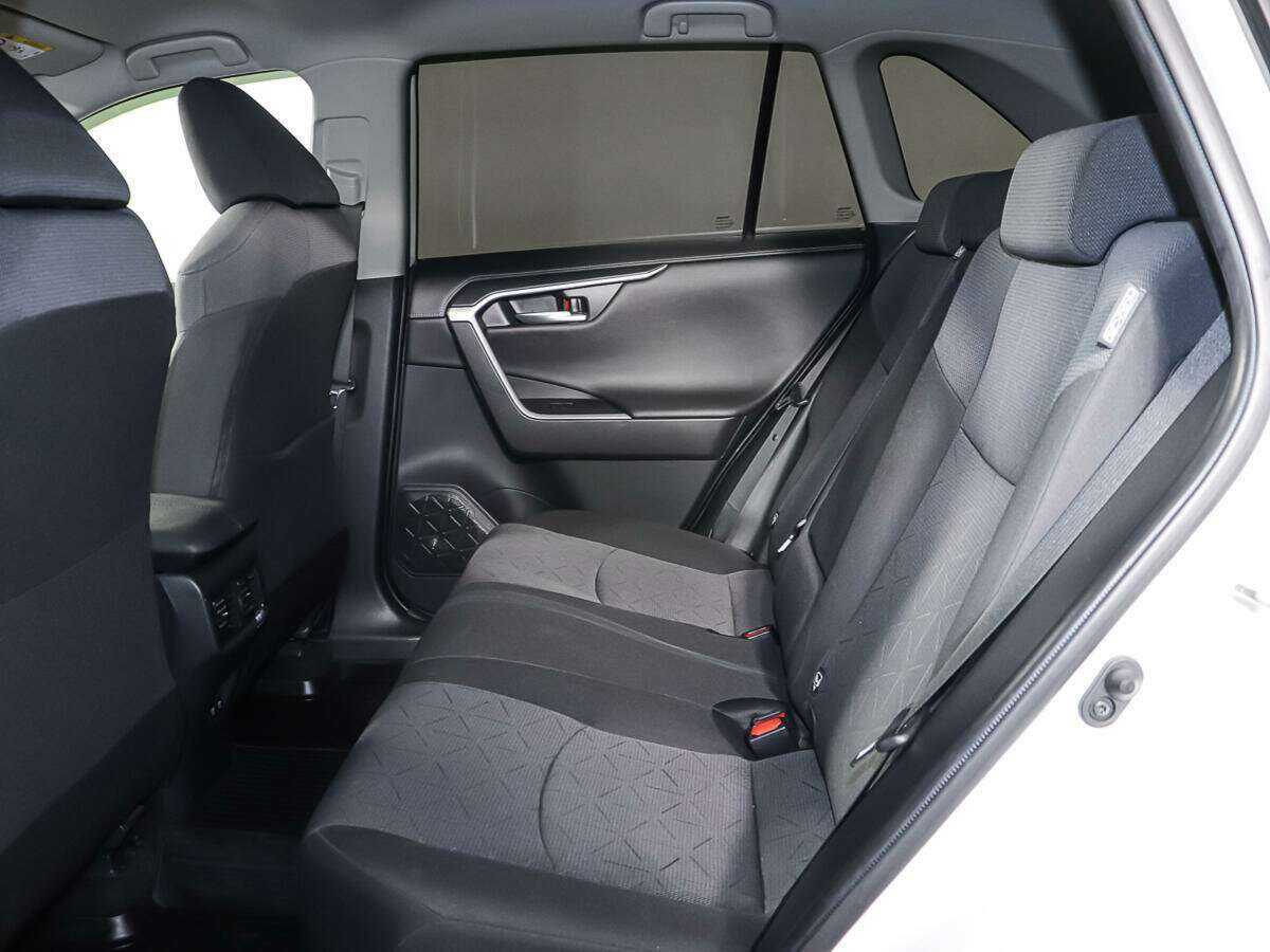 Купить Toyota RAV4, 2020, 55 301 км.. Фото: #10