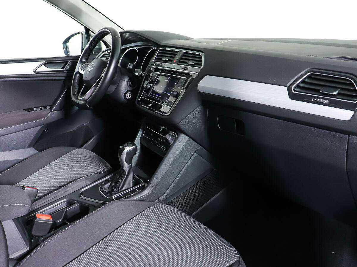 Купить Volkswagen Tiguan, 2020, 77 812 км.. Фото: #7