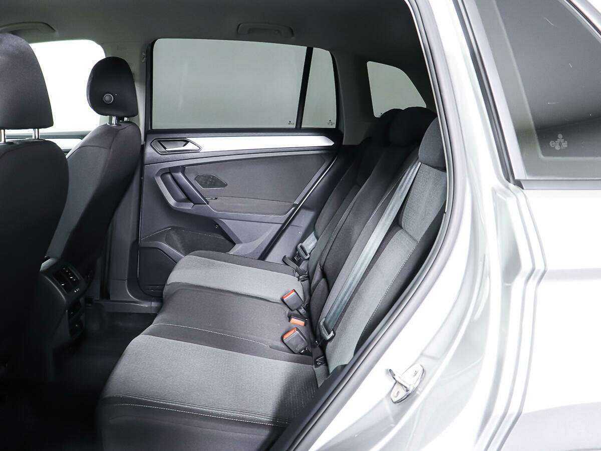 Купить Volkswagen Tiguan, 2020, 77 812 км.. Фото: #8