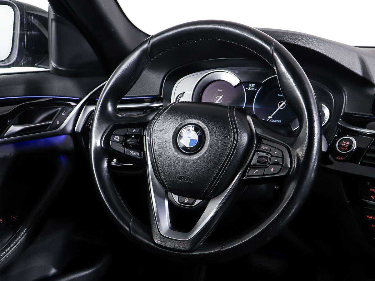 Купить BMW 5 серии, 2017, 223 406 км.. Фото: #18