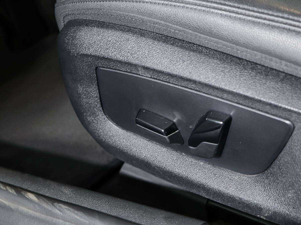 Купить BMW 5 серии, 2017, 223 406 км.. Фото: #19