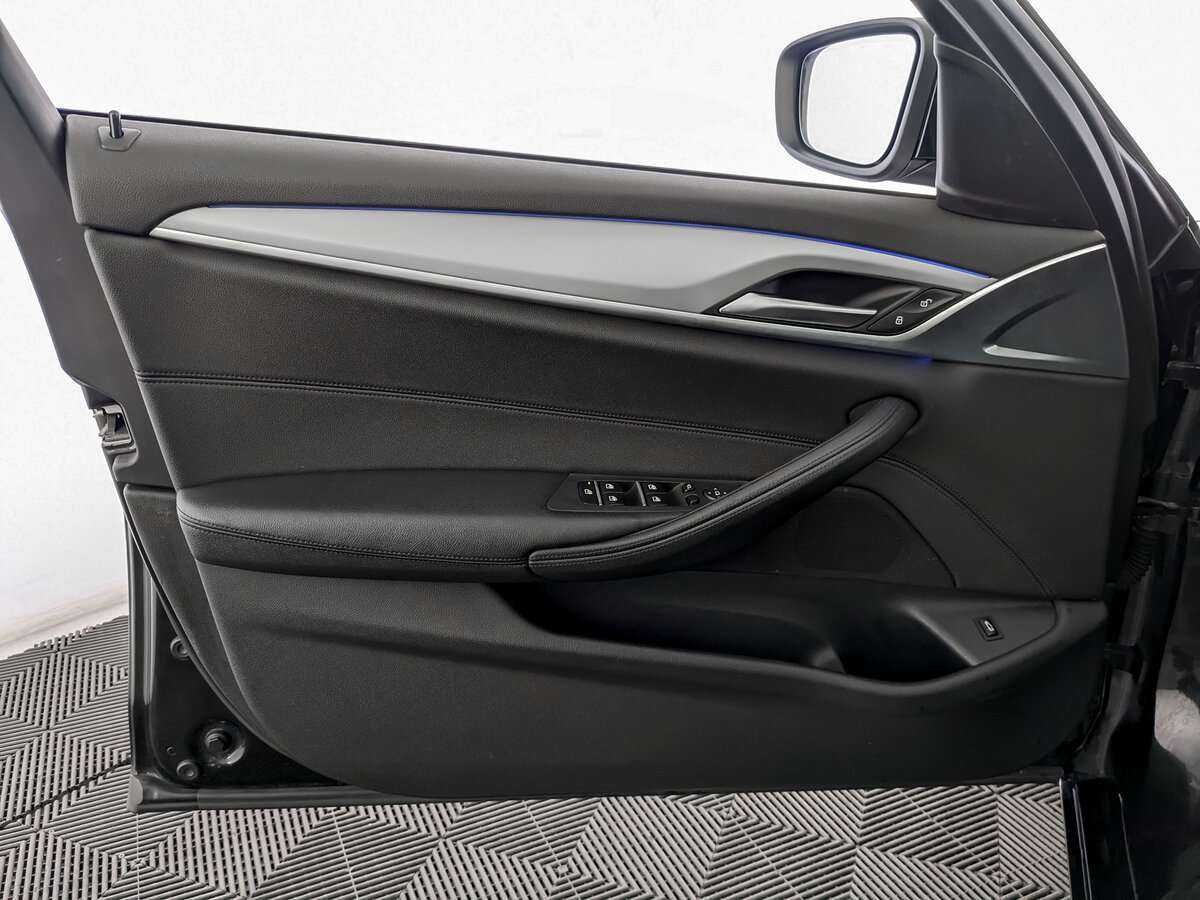 Купить БМВ 5 серии, 2018, 239 016 км.. Фото: #14