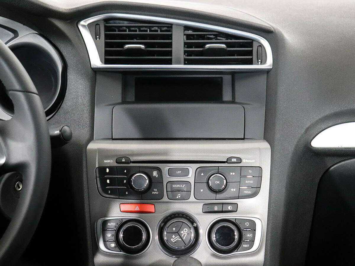 Купить Ситроен Ц4, 2015, 92 340 км.. Фото: #11