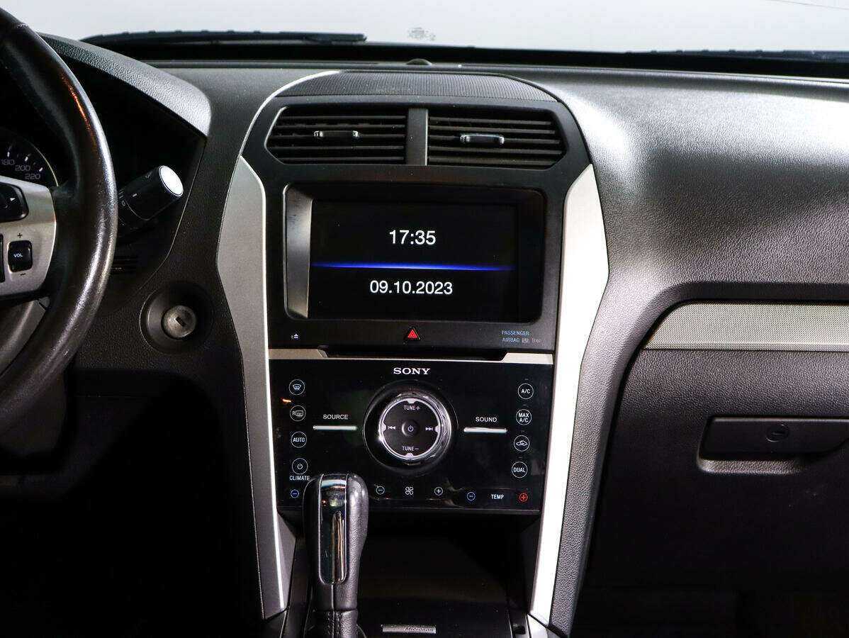 Купить Ford Explorer, 2014, 136 300 км.. Фото: #12