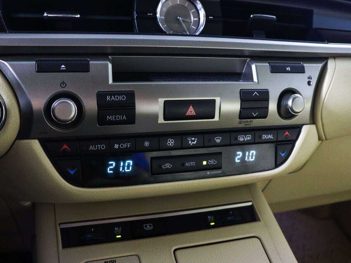 Купить Lexus ES, 2013, 184 000 км.. Фото: #17