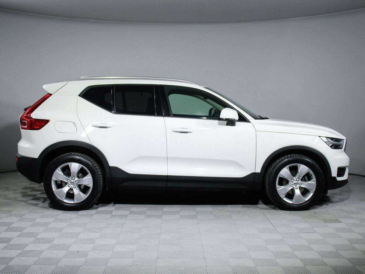 Купить Volvo XC40, 2019, 89 659 км.. Фото: #3