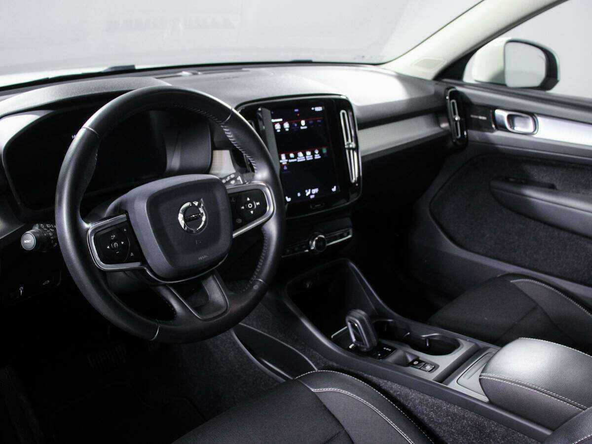 Купить Volvo XC40, 2019, 89 659 км.. Фото: #13