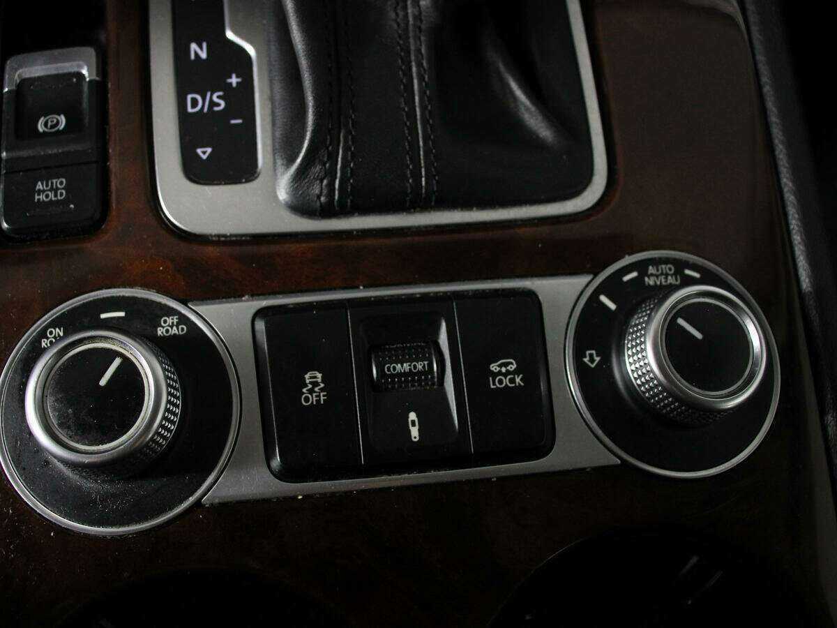 Купить Volkswagen Touareg, 2015, 177 224 км.. Фото: #21