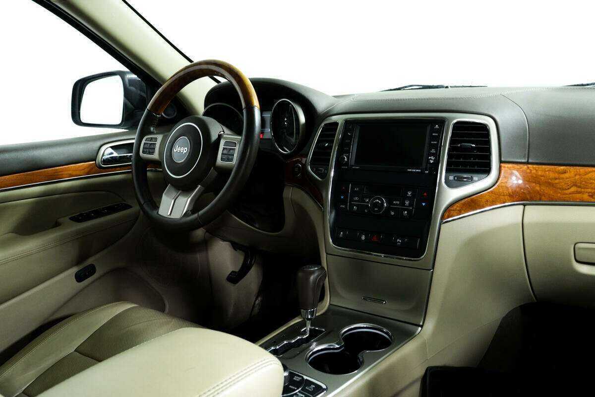 Купить Jeep Grand Cherokee, 2012, 66 238 км.. Фото: #6
