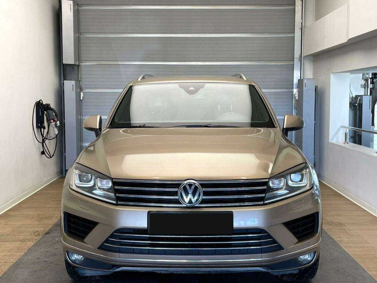 Купить Volkswagen Touareg, 2015, 166 892 км.. Фото: #1
