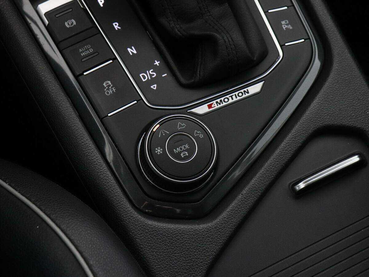 Купить Volkswagen Tiguan, 2017, 103 400 км.. Фото: #14