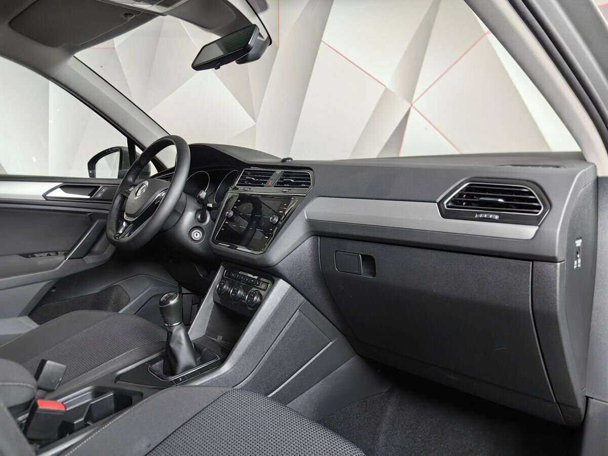 Купить Volkswagen Tiguan, 2020, 60 781 км.. Фото: #12