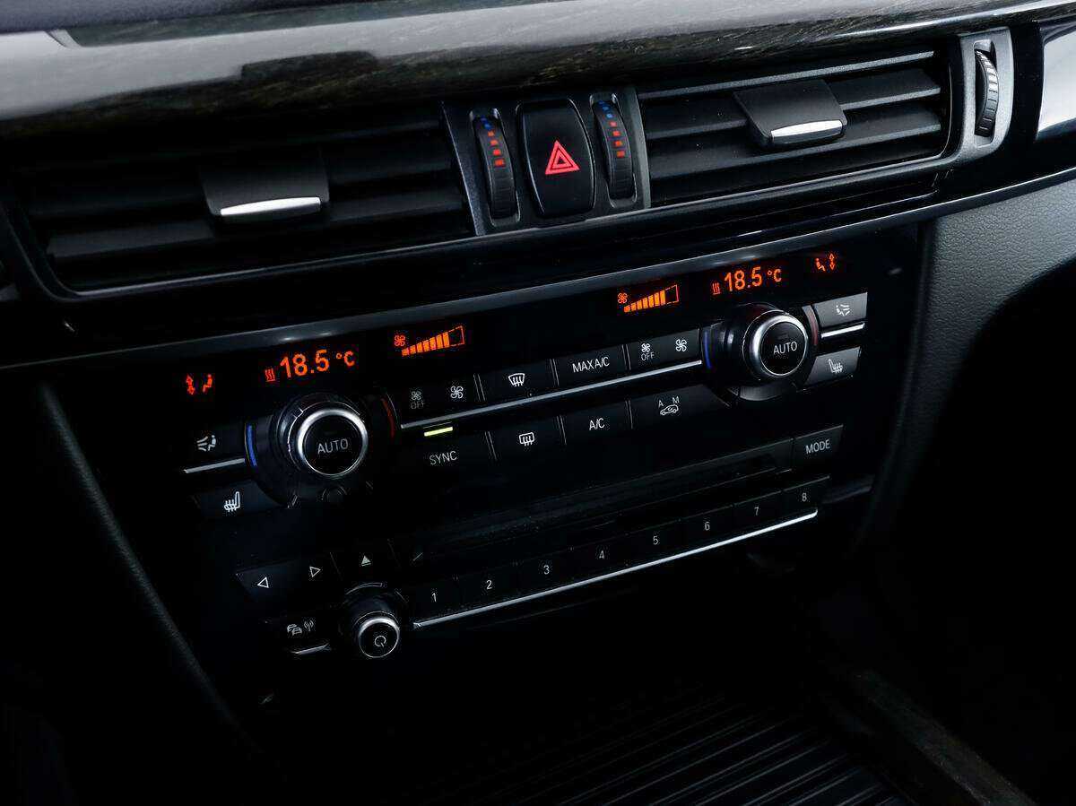 Купить BMW X5, 2015, 191 792 км.. Фото: #10