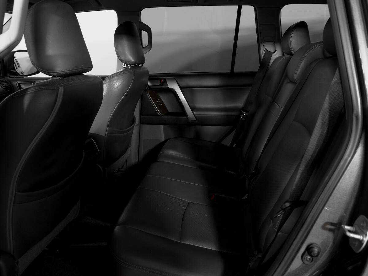 Купить Toyota Land Cruiser Prado, 2012, 170 161 км.. Фото: #9