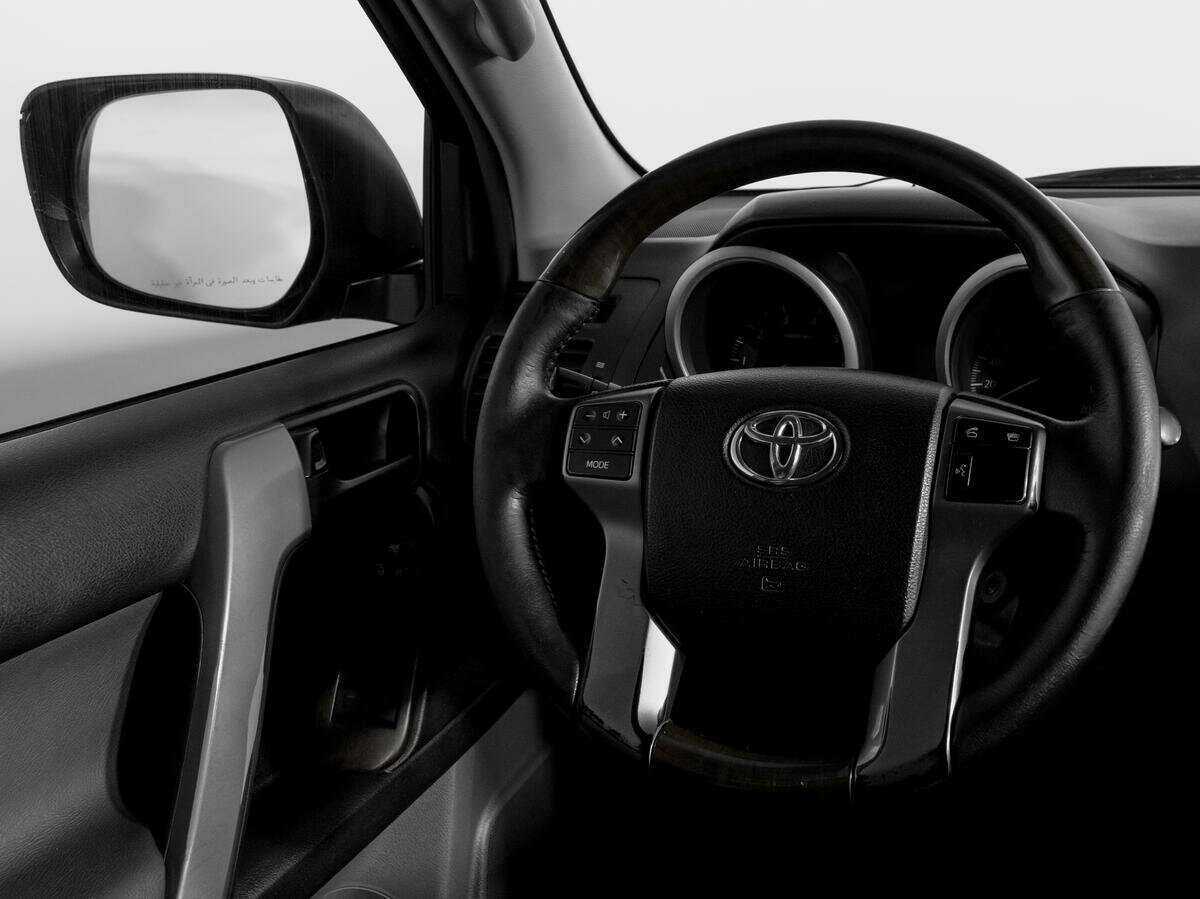 Купить Toyota Land Cruiser Prado, 2012, 170 161 км.. Фото: #13