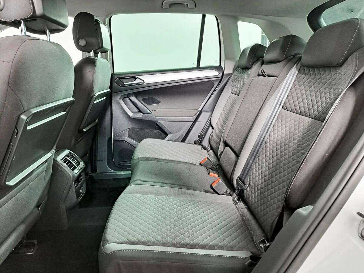 Купить Volkswagen Tiguan, 2017, 113 242 км.. Фото: #9
