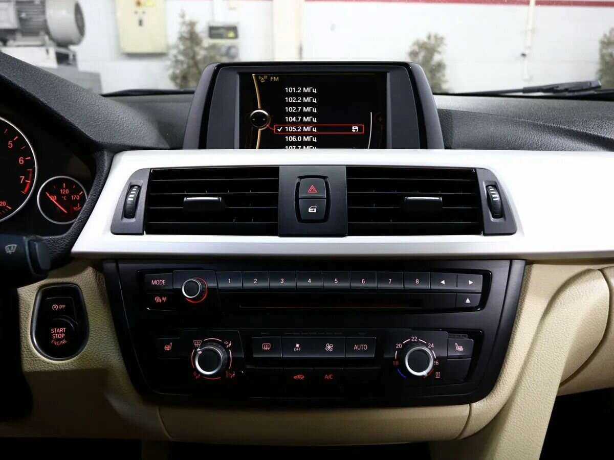 Купить BMW 3 серии, 2014, 187 000 км.. Фото: #18