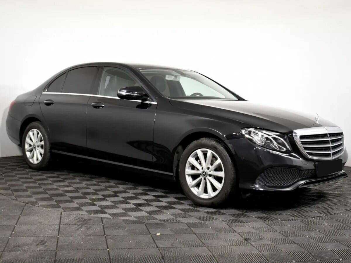 Купить Mercedes-Benz E-Класс, 2018, 91 646 км.. Фото: #2