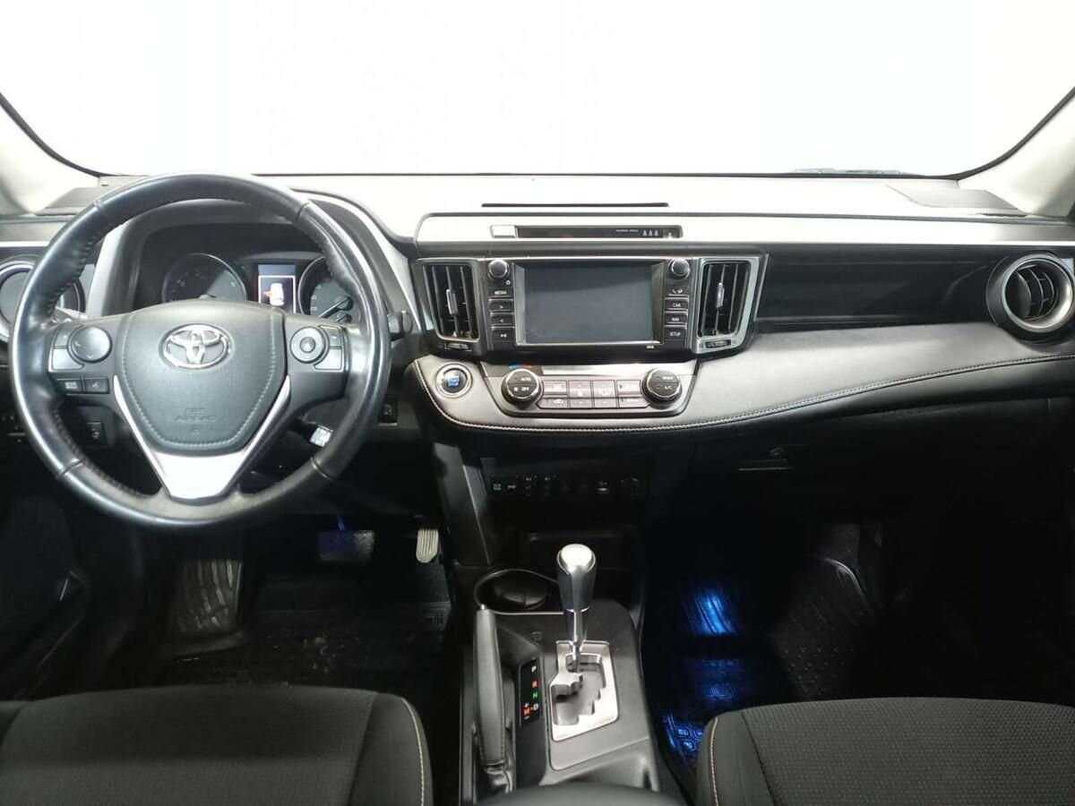 Купить Toyota RAV4, 2018, 95 472 км.. Фото: #8