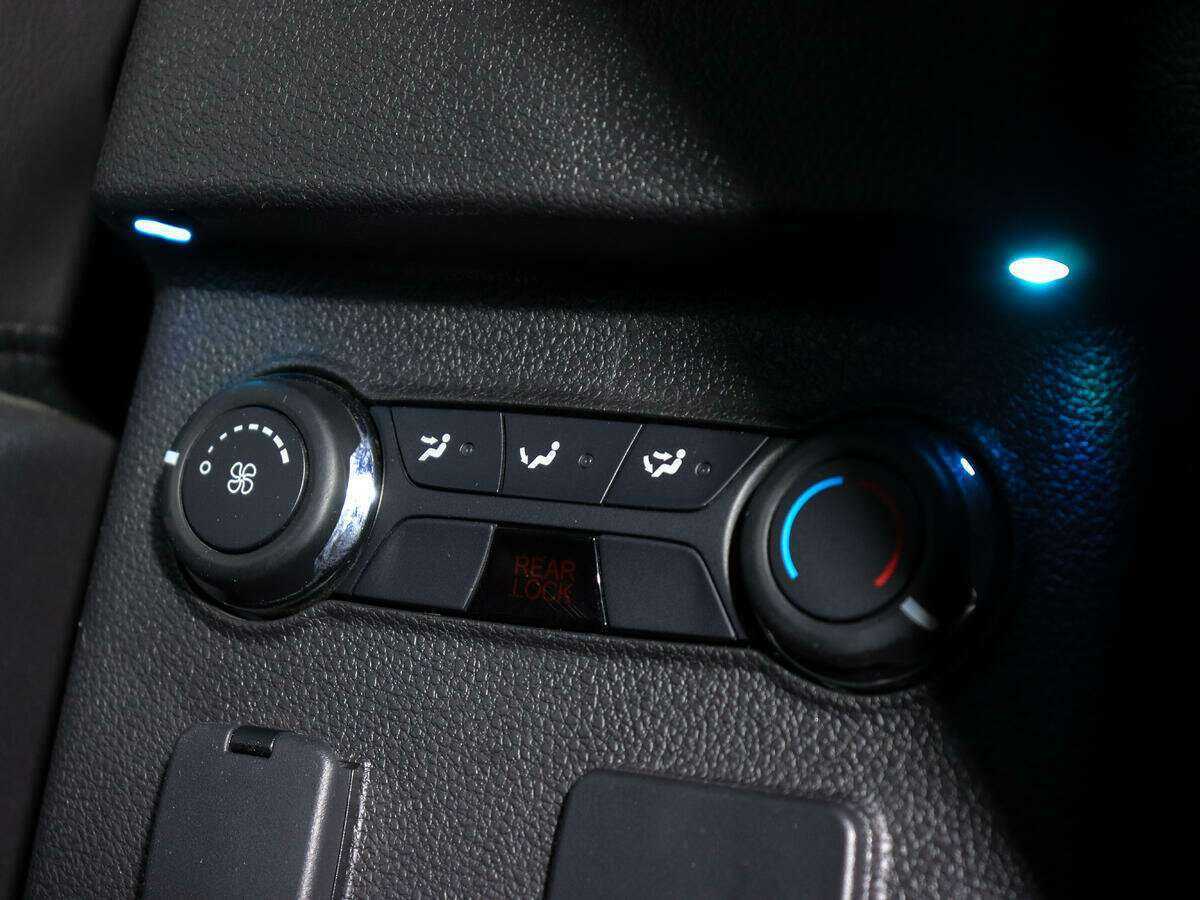 Купить Ford Explorer, 2015, 79 296 км.. Фото: #18