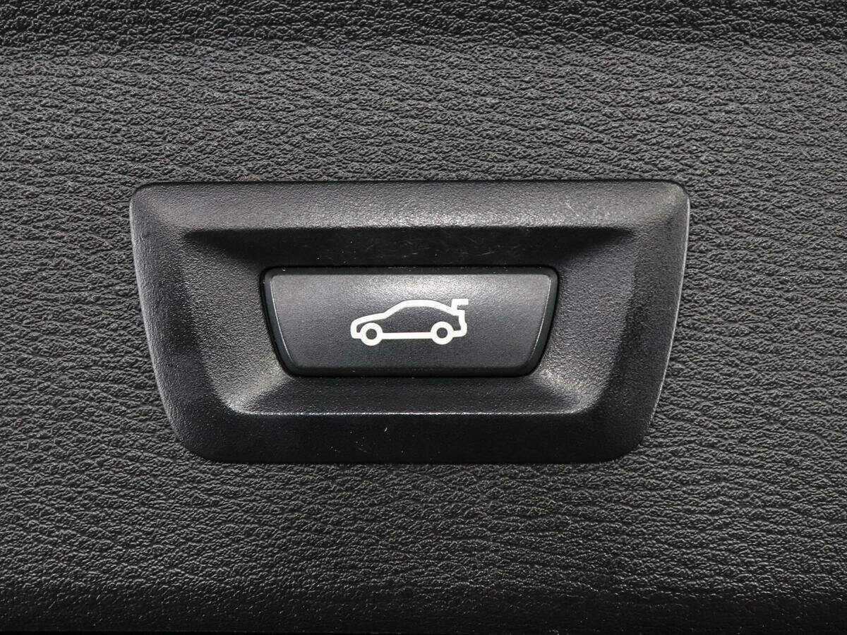 Купить BMW X1, 2019, 109 645 км.. Фото: #13