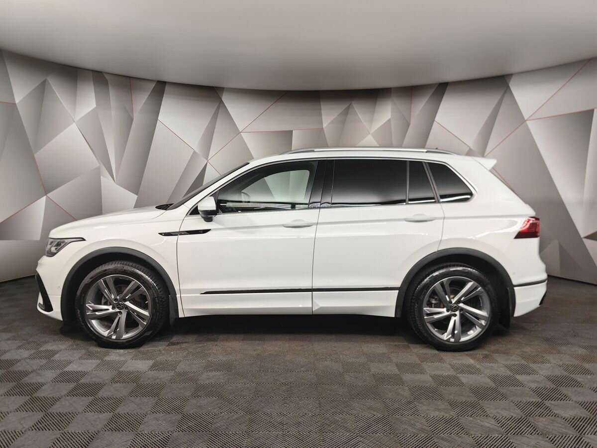 Купить Volkswagen Tiguan, 2021, 48 962 км.. Фото: #4