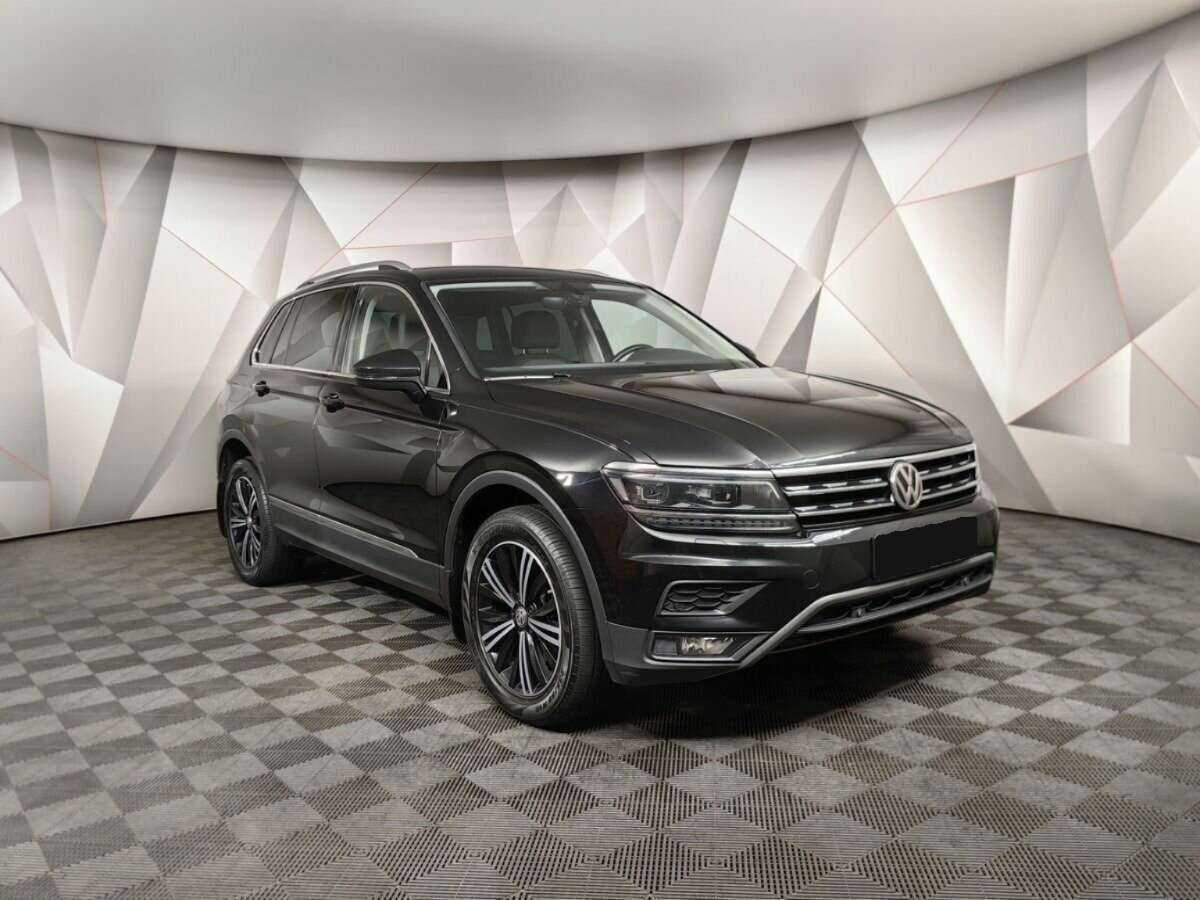 Купить Volkswagen Tiguan, 2018, 82 646 км.. Фото: #2