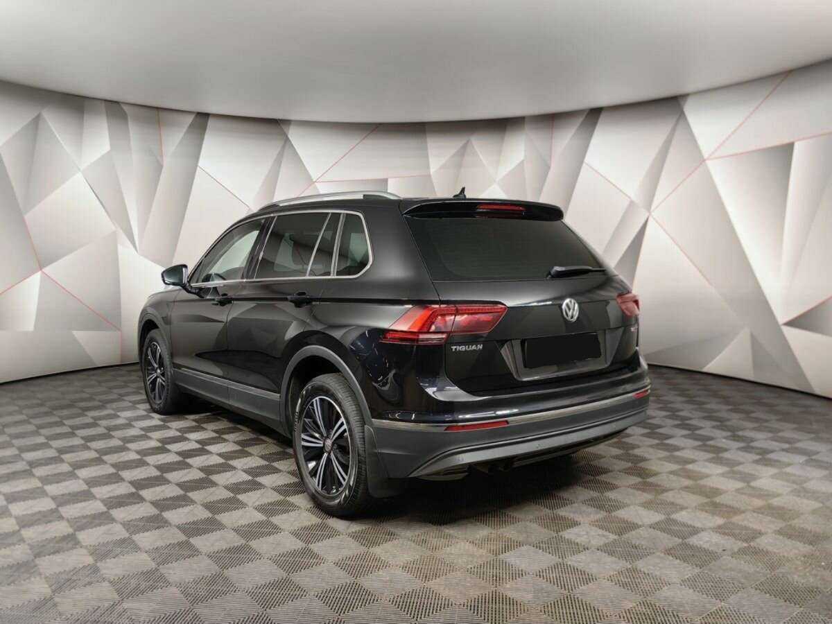 Купить Volkswagen Tiguan, 2018, 82 646 км.. Фото: #3