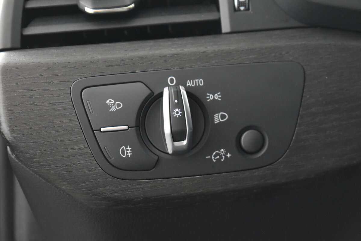 Купить Ауди А4, 2018, 83 564 км.. Фото: #11