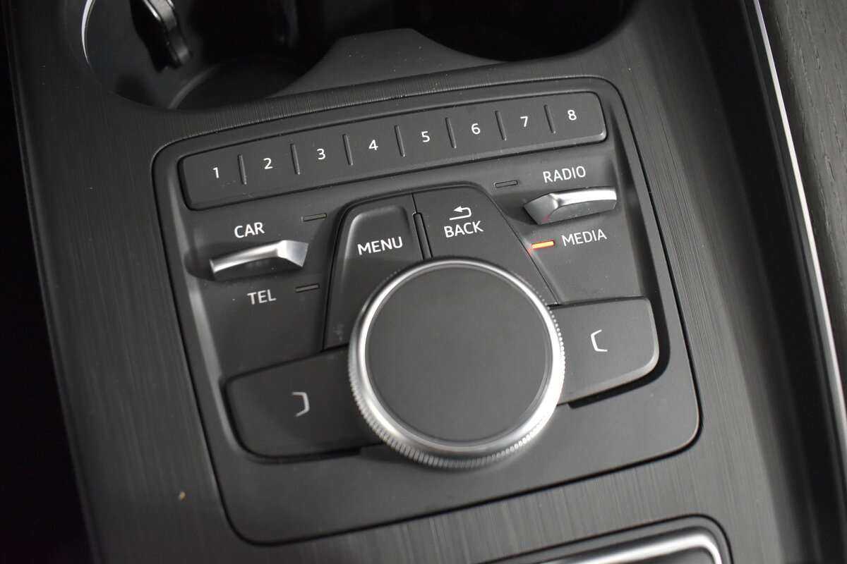 Купить Ауди А4, 2018, 83 564 км.. Фото: #19