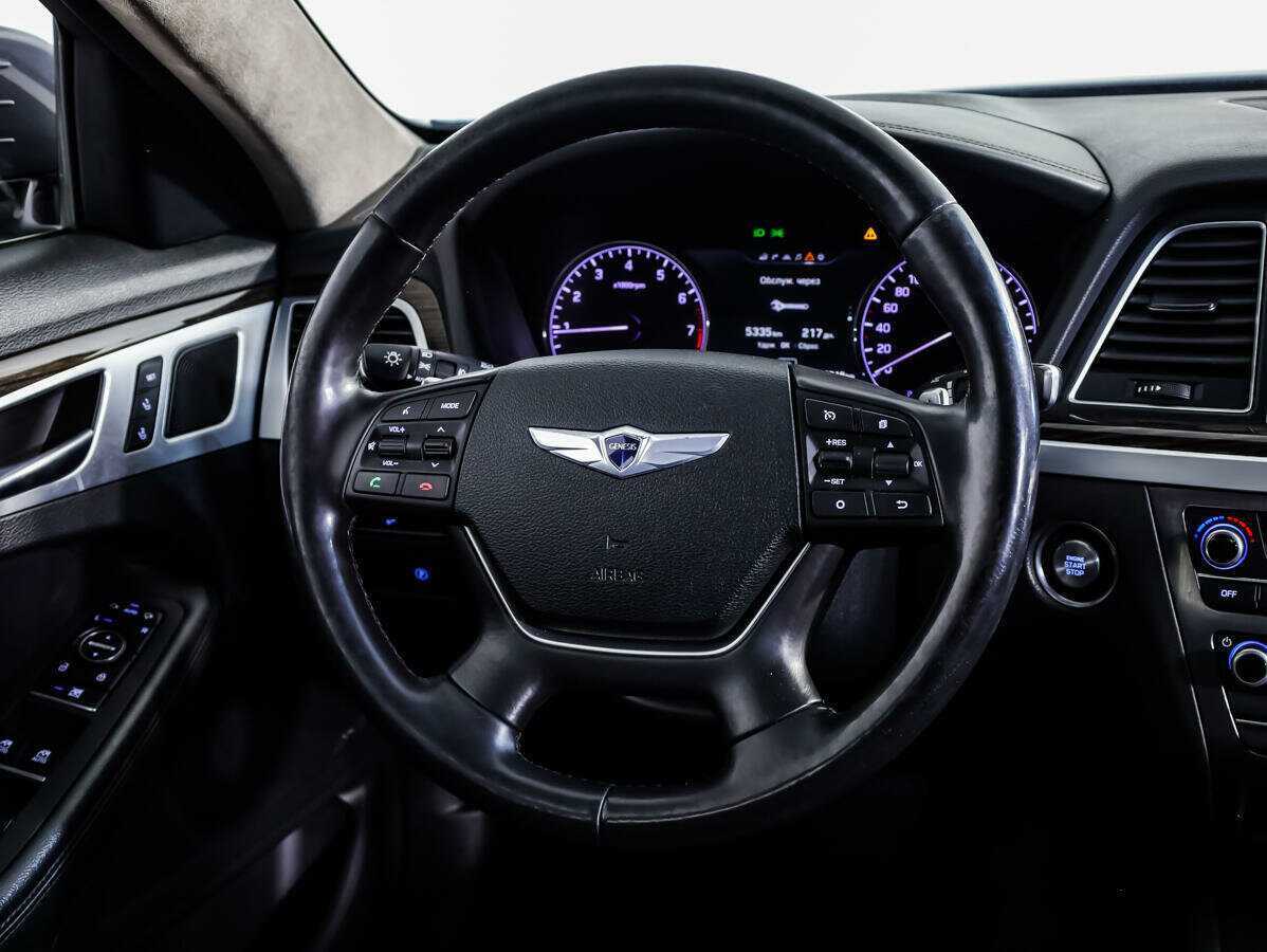 Купить Hyundai Genesis, 2014, 162 218 км.. Фото: #9