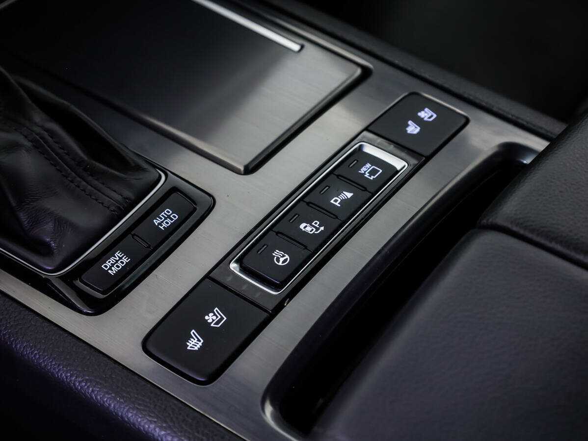 Купить Hyundai Genesis, 2014, 162 218 км.. Фото: #16