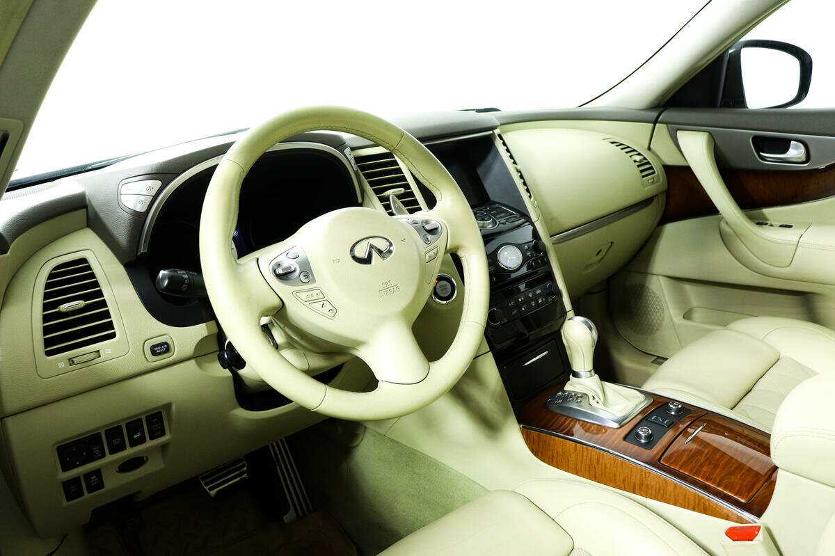 Купить Infiniti FX, 2012, 195 001 км.. Фото: #12